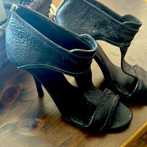 Tory Burch black heels/sandals